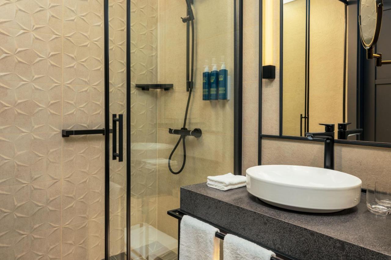 Four Points By Sheraton Budapest Danube Esterno foto