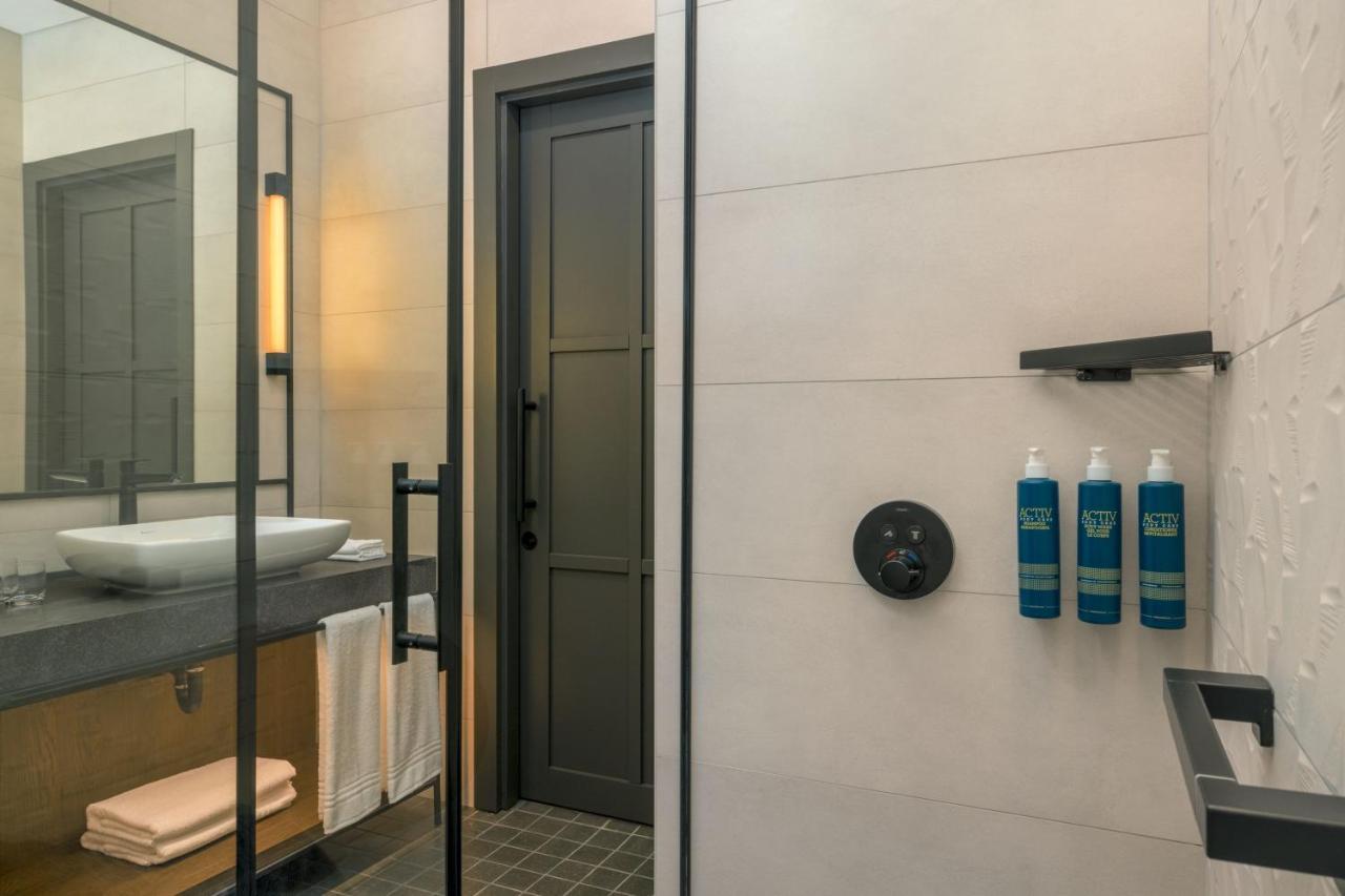 Four Points By Sheraton Budapest Danube Esterno foto