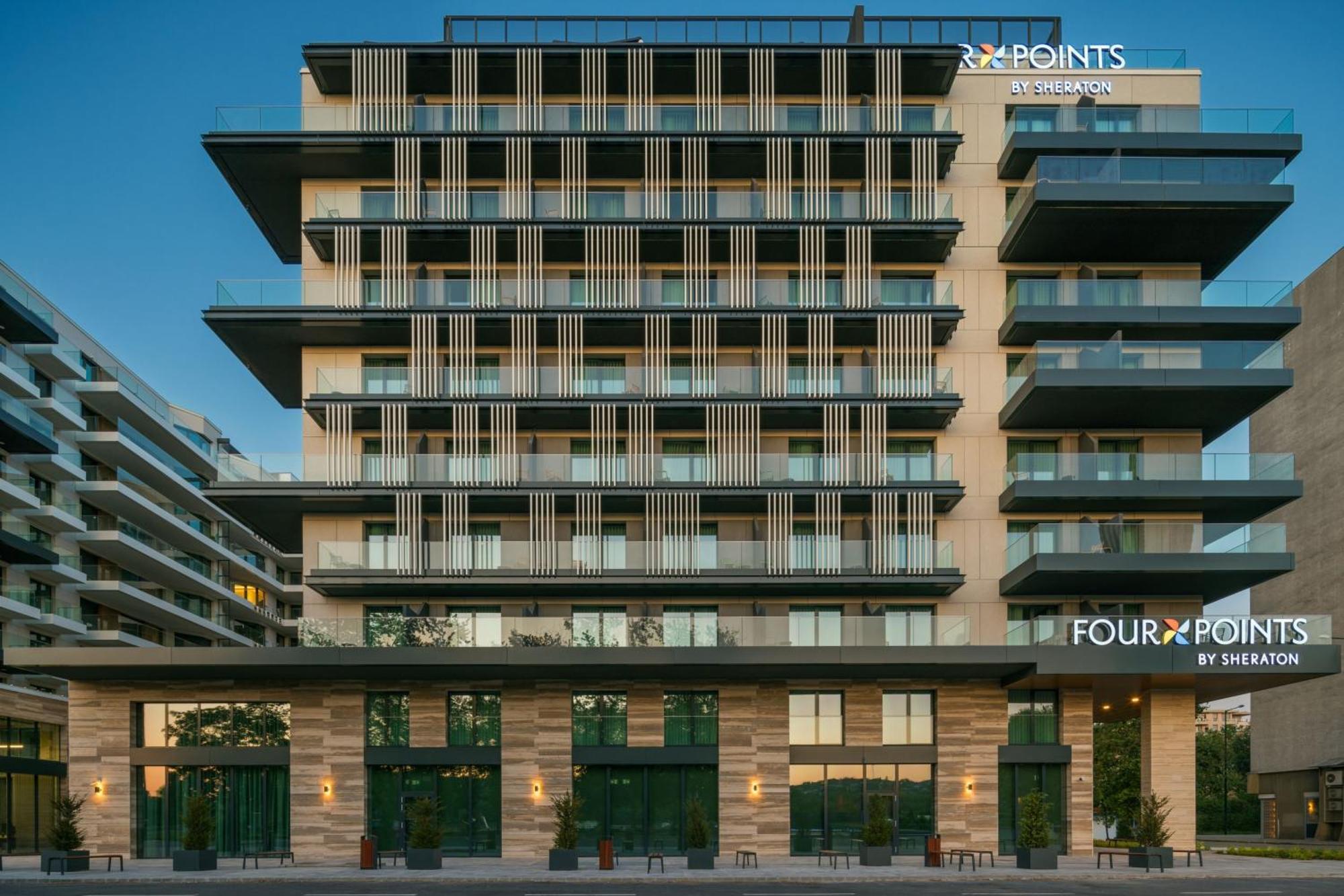 Four Points By Sheraton Budapest Danube Esterno foto