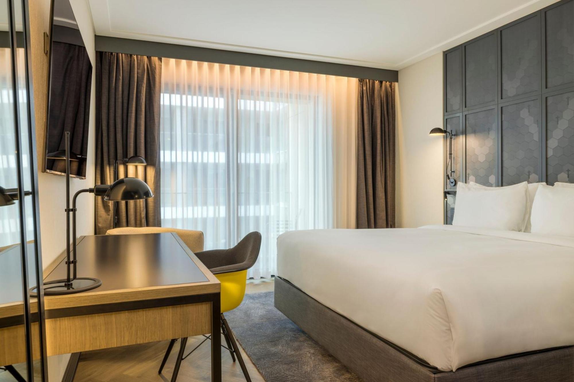 Four Points By Sheraton Budapest Danube Esterno foto