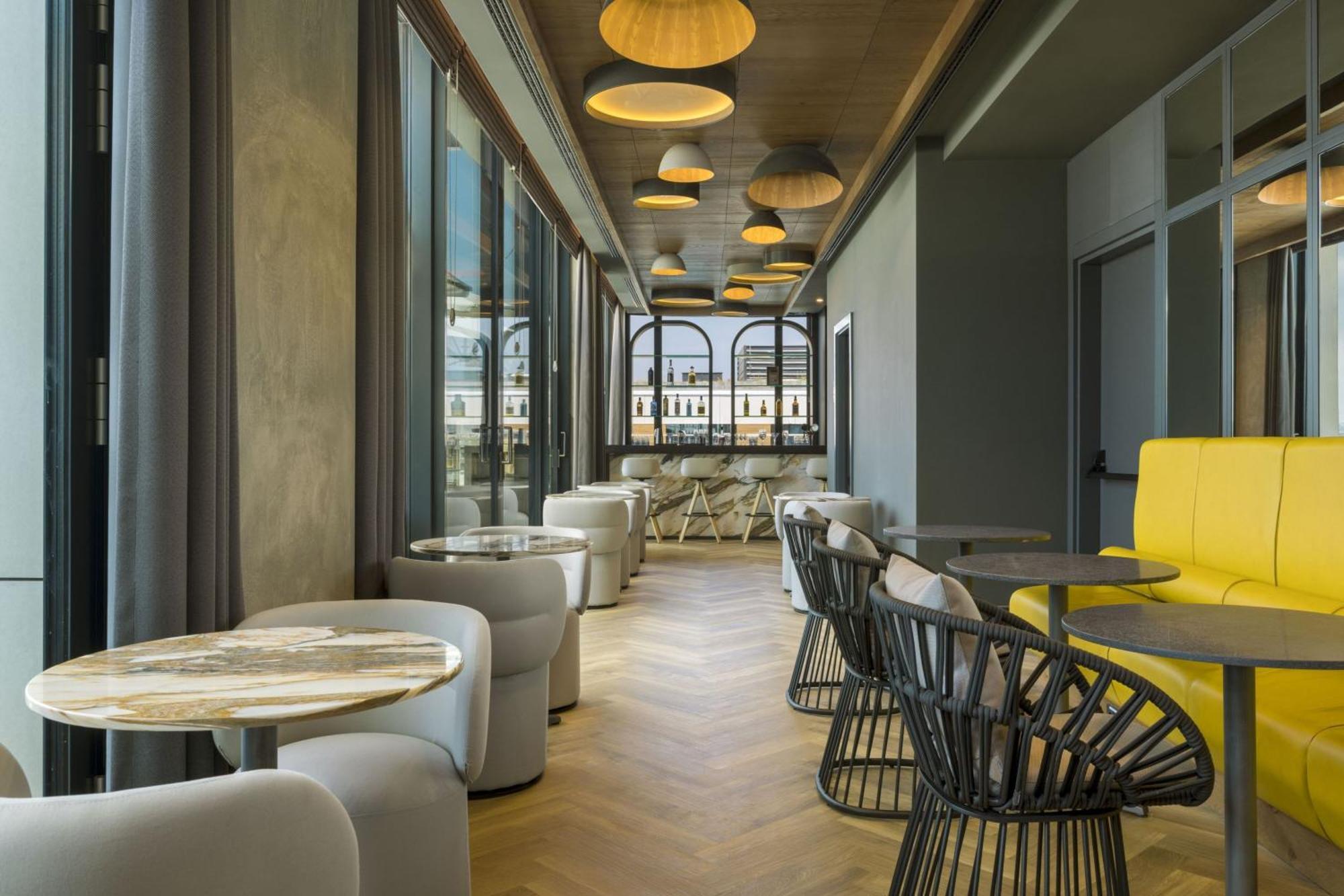 Four Points By Sheraton Budapest Danube Esterno foto