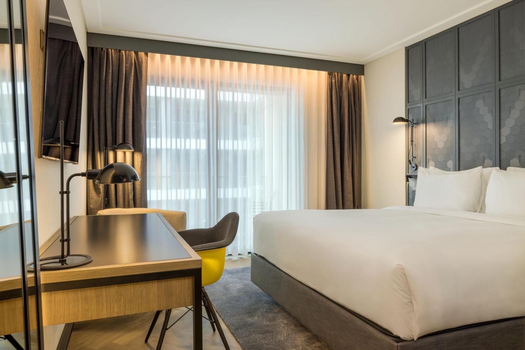 Four Points By Sheraton Budapest Danube Esterno foto